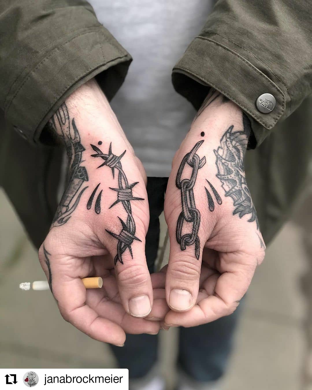 Neu von @janabrockmeier
• • • • • •
Freywerk Tattoostudio

Für den Besten  @mach