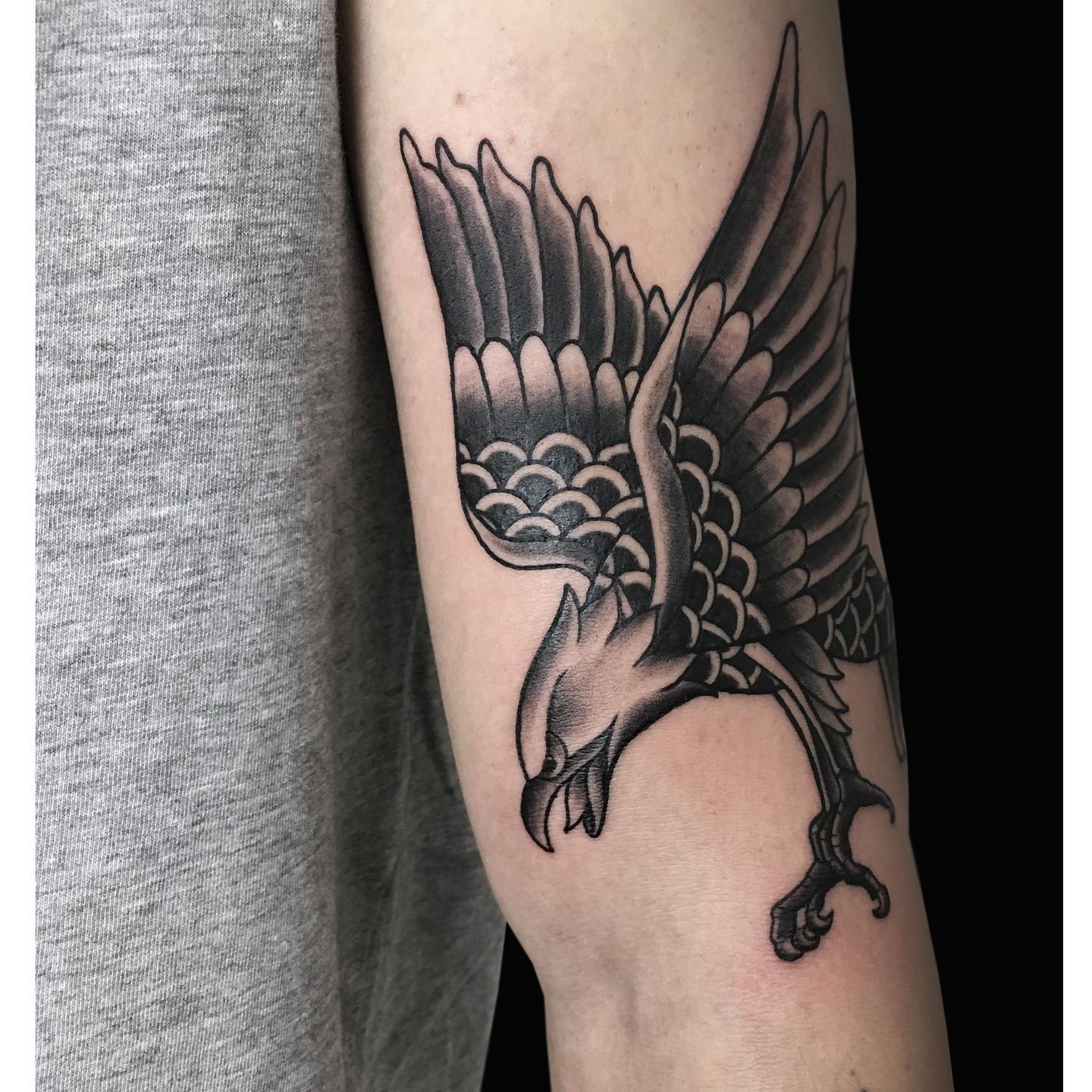 Von @charlotte.euskirchen .
.
.

#tatts #tattooed #finelinetattoo #blacktattoo #