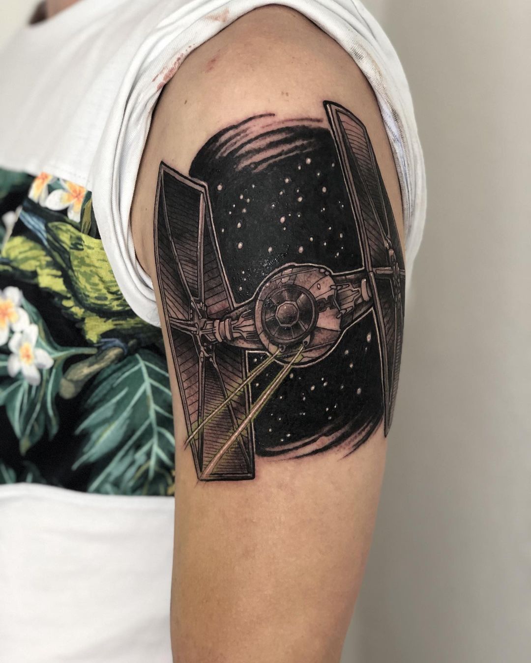 @janabrockmeier  Besten Dank Sven  #tiefighter #starwars #blackworkers #spacetat