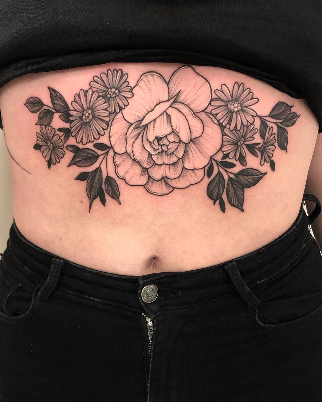 Danke Lisa  #underboob #underboobtattoo #peonytattoo #flowertattoo #darkart #bla