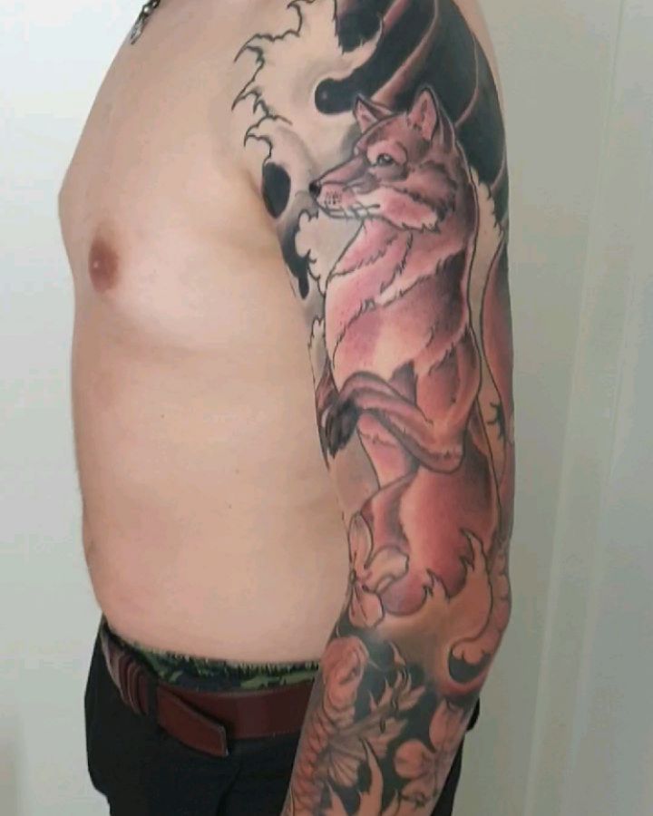 Done with this koi and fox sleeve. A hanya mask will be added to the chest thats
