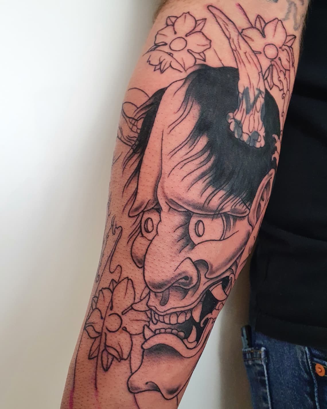 First session for @sven_nogi_jj 's coverup hannya 
.
#tattoo #japanesetattoo #ir