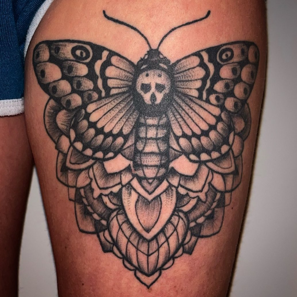 Motte  verheilt!  #tattoo #blackwork #tattoos #moth #ink #inked #tattooartist #a