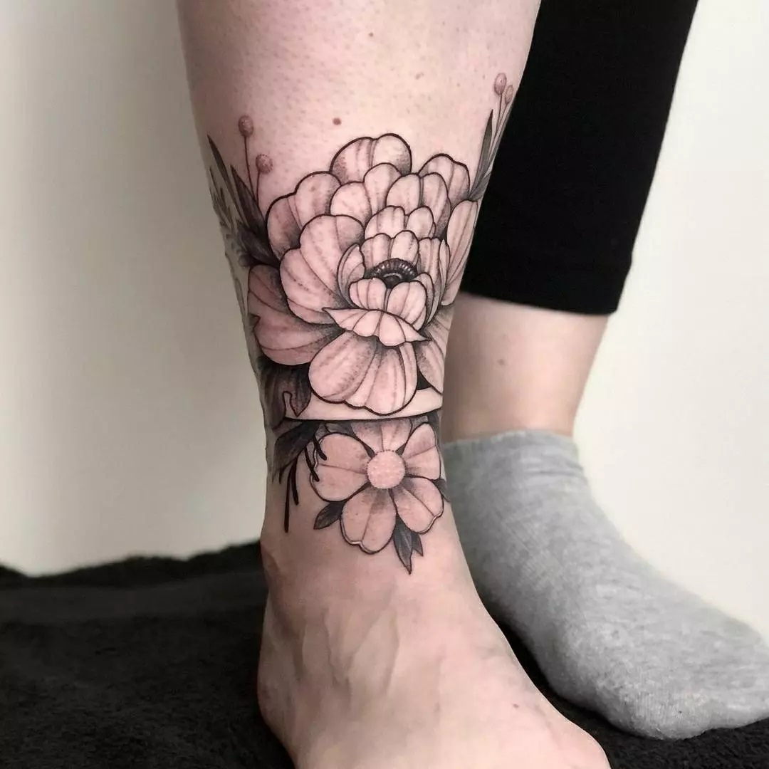 Neu von @janabrockmeier
...
Danke Ann-Kathrin! 

#tattoo #flowertattoo #tattoos