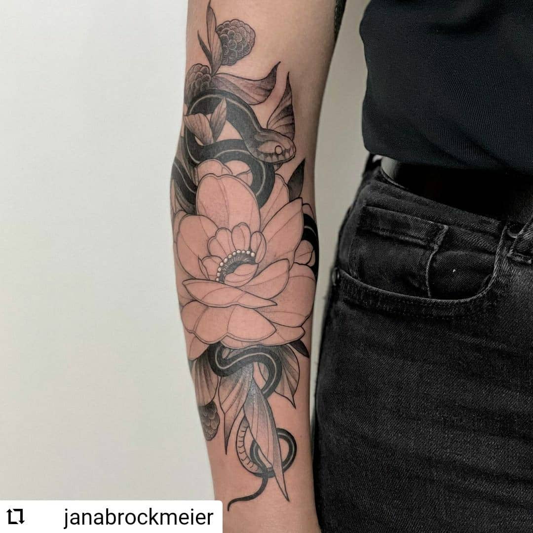 Neu von @janabrockmeier
...
Für meine Maus @petit_fbnn  

Details 

#tattoo #bla