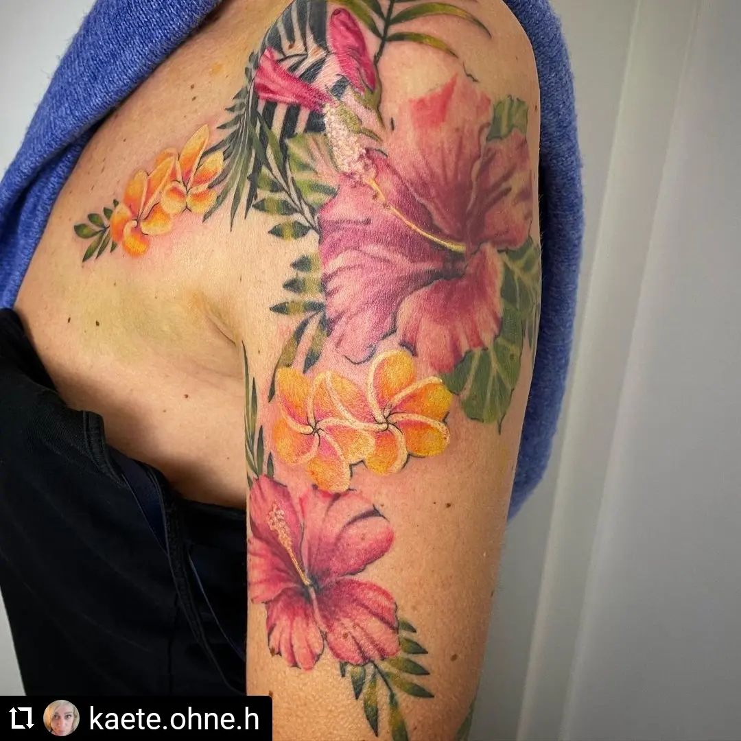 Neu von @kaete.ohne.h
...
Blumen   #tattoo #art #tattoos #tattooed #tattooartist