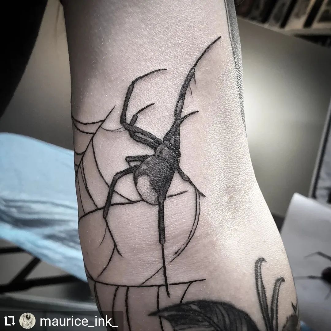 Neu von @maurice_ink_
...
#ink #inked #tattooartist #art #tattooed #tattoo #tatt