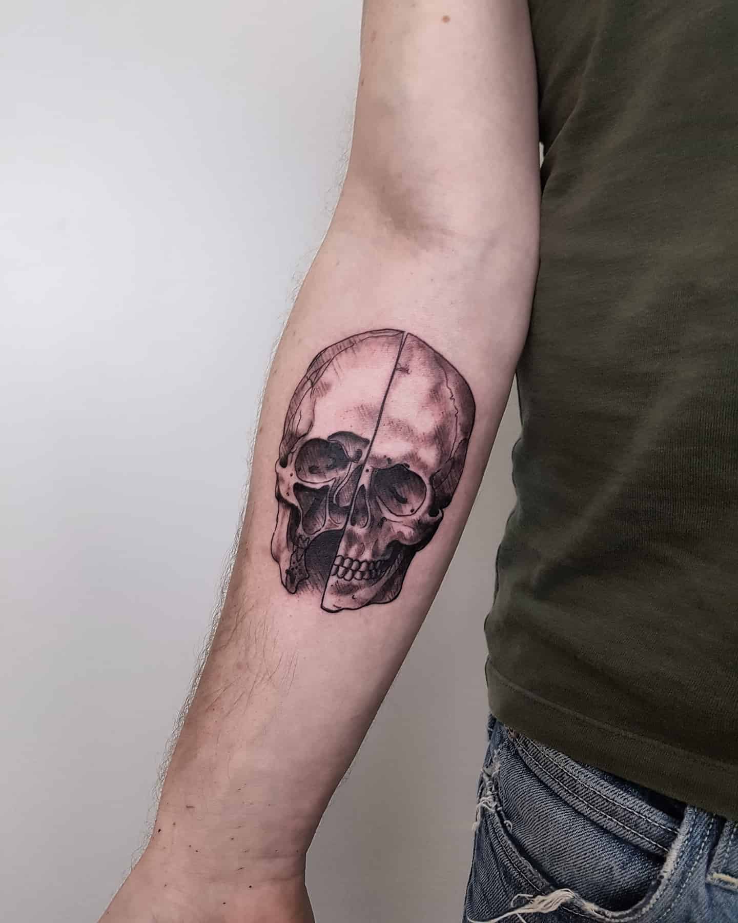 da vinci skull
-
#davinci #tattooart #tattoo #tattoos #tattooartist #ink #inked