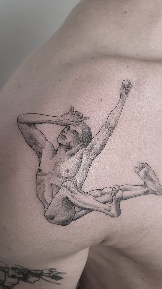 One of Denis Zarazhin's Celestial Bodies on my homeboy Henning. What a fun Motiv