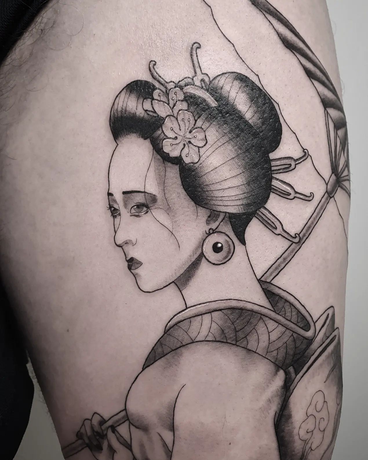 Started a leg sleeve with this Geisha today