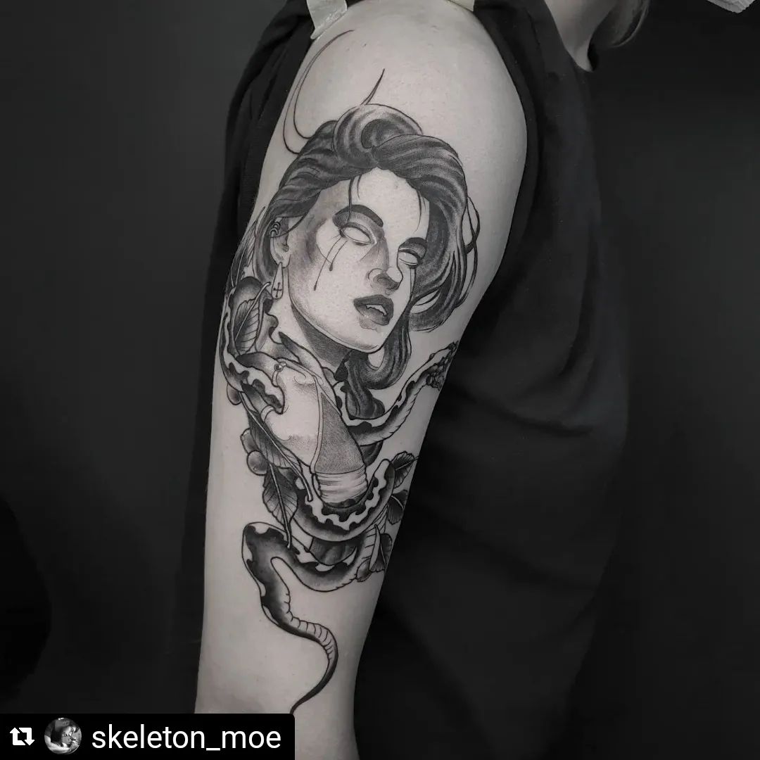 Neu von @skeleton_moe
• • • • • •
Good times at @eastside_tattoo_dresden
.
.
.
.