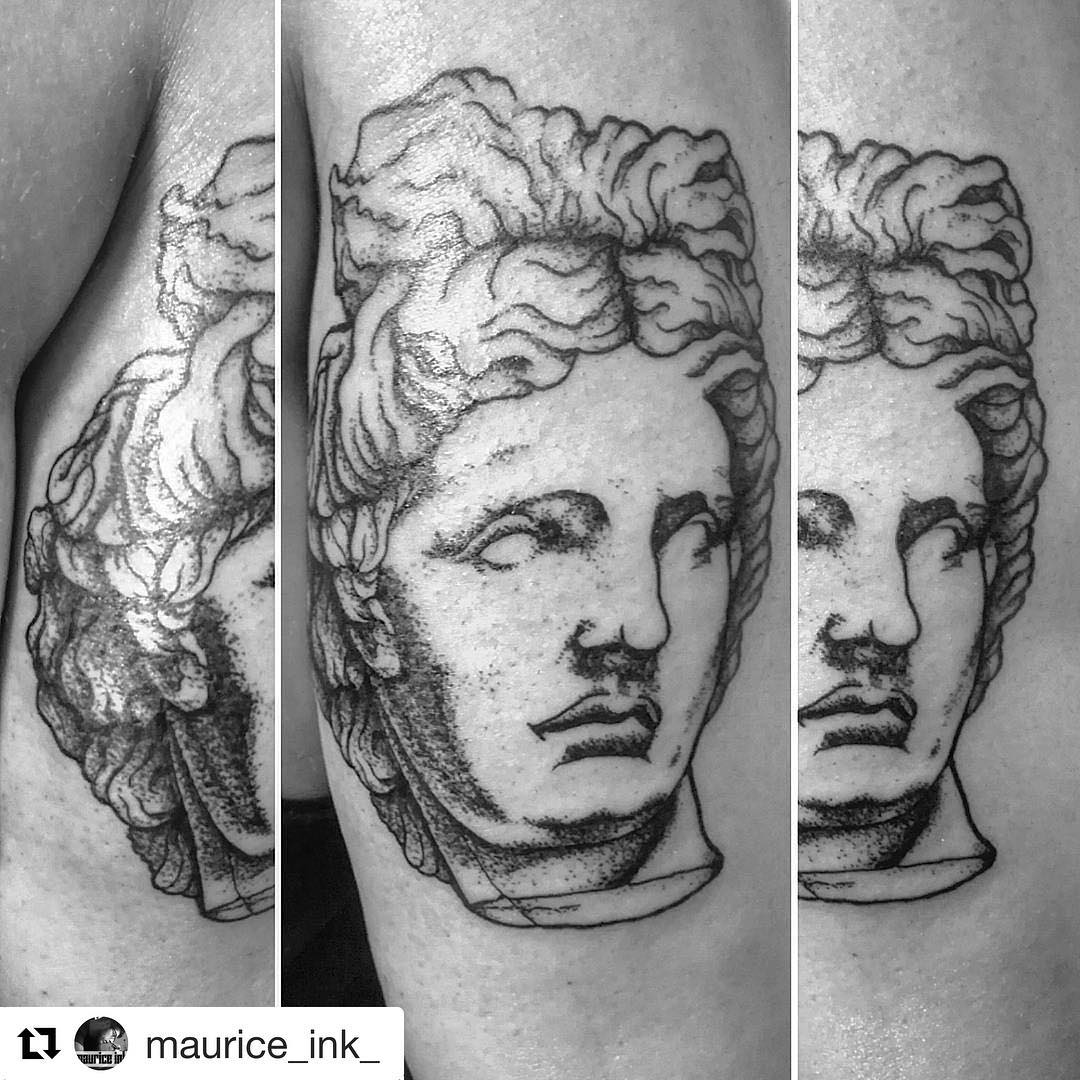 #Repost @maurice_ink_ (@get_repost)
・・・
Ein Apollon #greek #greekgodtattoo #line