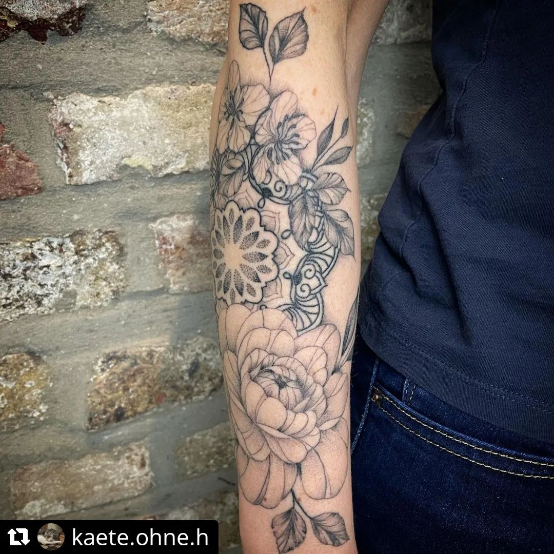Verheilt von @kaete.ohne.h
• • • • • •
Verheilt  #ink #inked #art #tattooed #tat