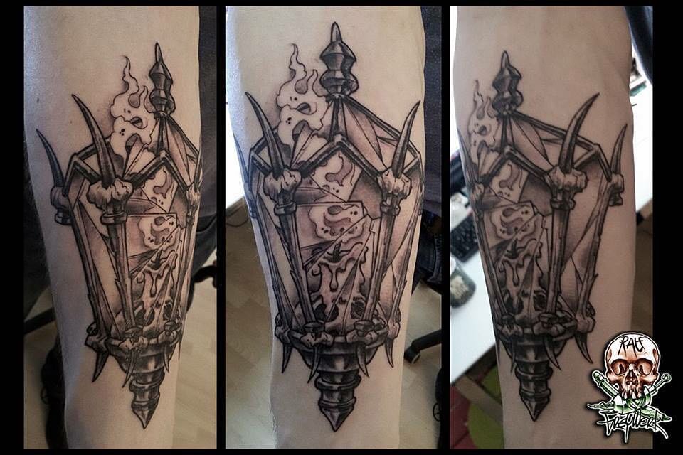 Von Ralf  #lantern #lanterntattoo #blackngrey #germantattooers #freywerk #freywe