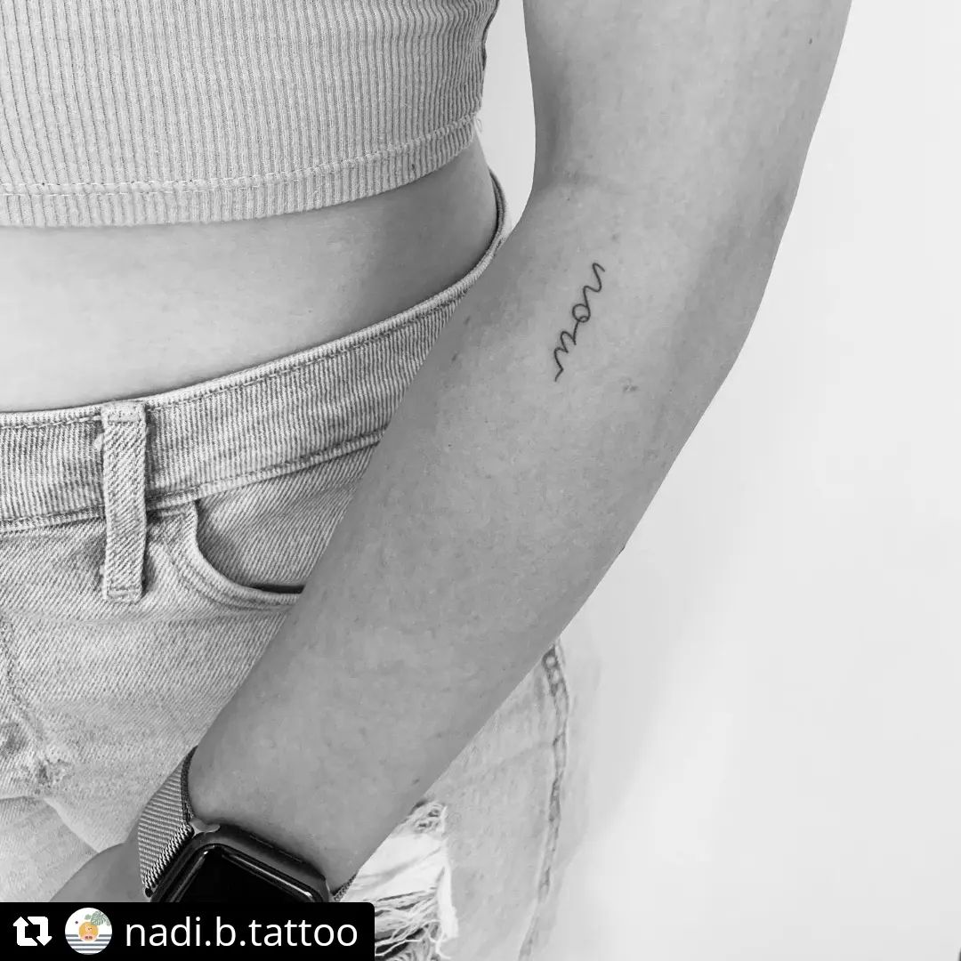 Handpoke von @nadi.b.tattoo
• • • • • •
NOW

#handpoked #now #lettering #letteri