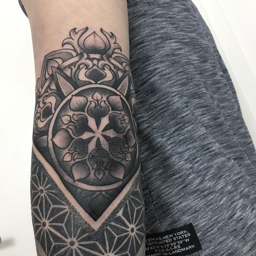 Von Charlotte.euskirchen

Thank you Dustin! #tattoo #inked #mandala #mandalatatt...