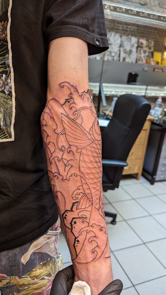 Love doing free hand stuff. First session for this sleeve
. 
#tattoo #japaneseta