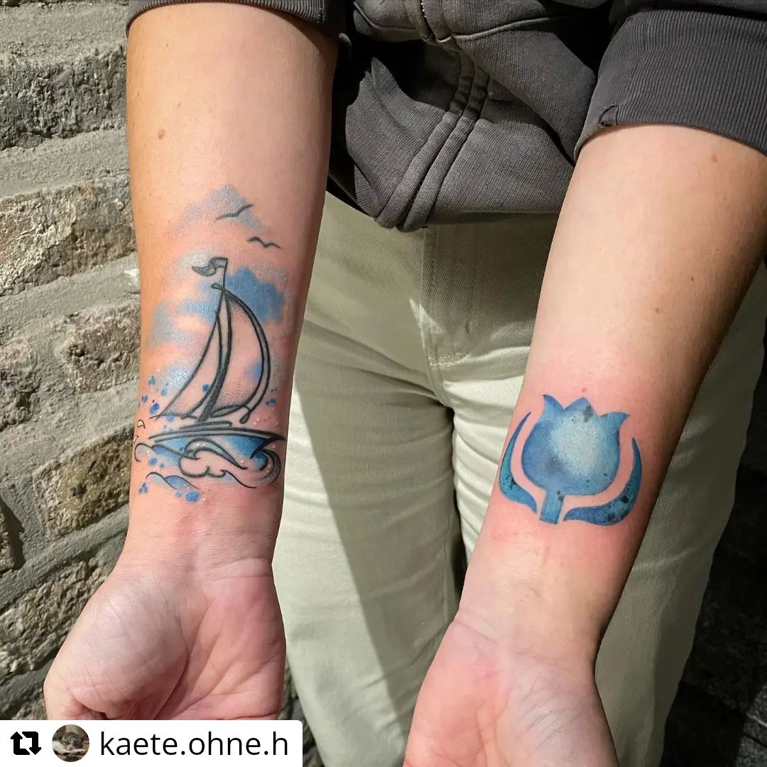 Neu von @kaete.ohne.h
• • • • • •
Kleine blaue Tulpe und kleine Auffrischung mit