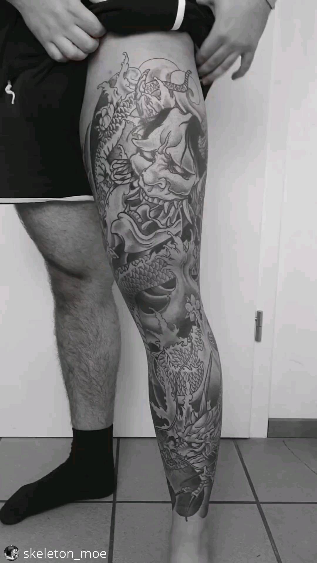 Neu von @skeleton_moe
• • • • • •
Legpiece on homeboy @teycxn is finally finishe