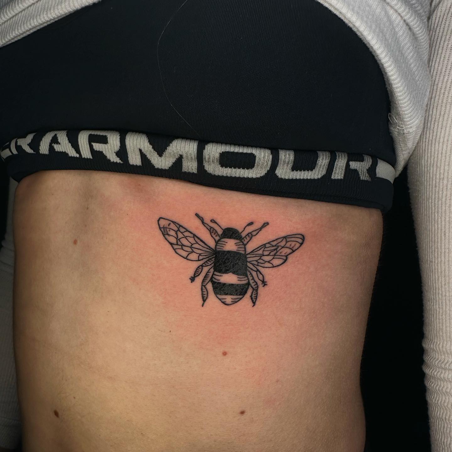 _beee  _
Thank you  

#flashtattoo #flashtattoodesign #tattooideas #illustration