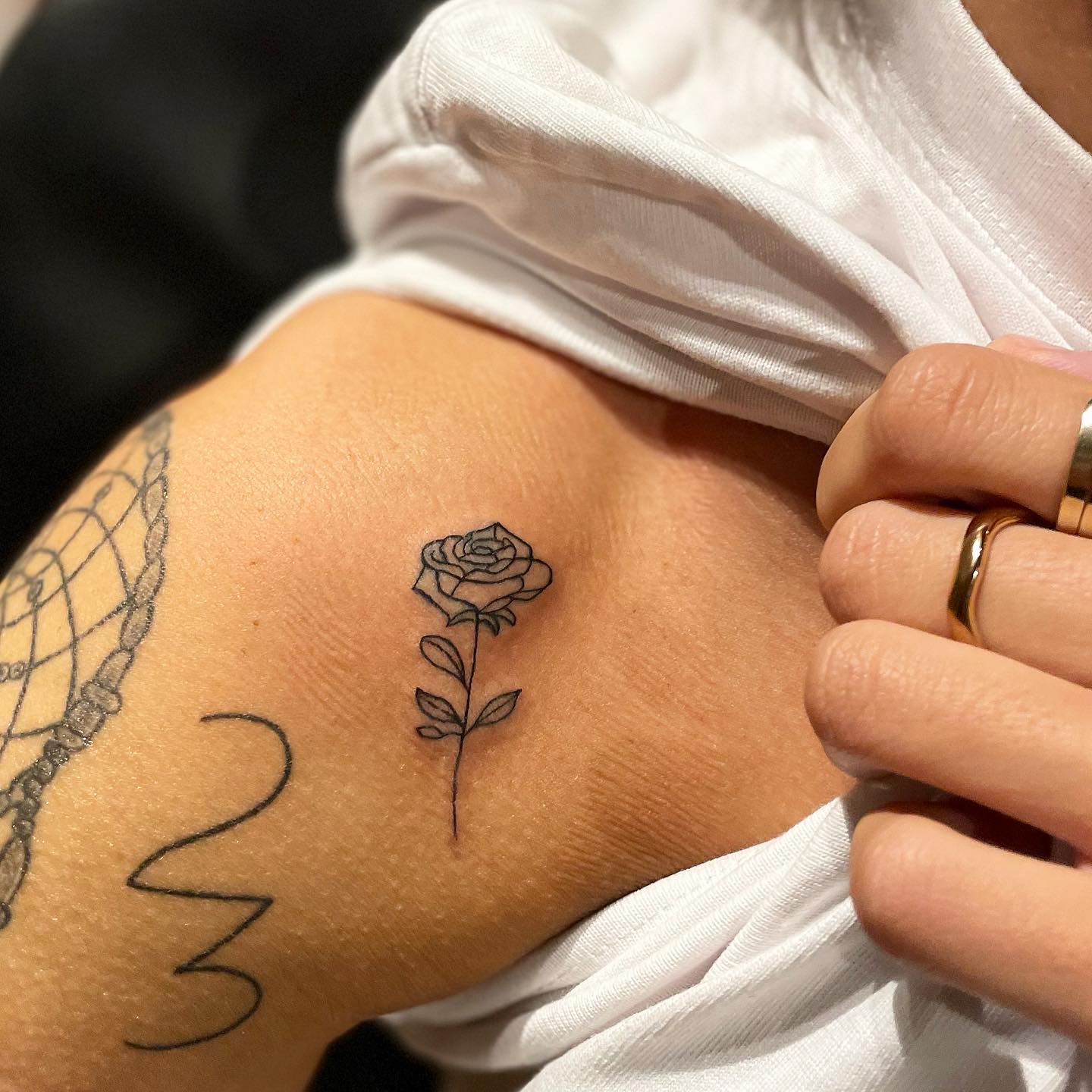 _details_
@sara_doorsoun 
#tattoo #smalltattoo #tattooideas #tattoodesign #tatto