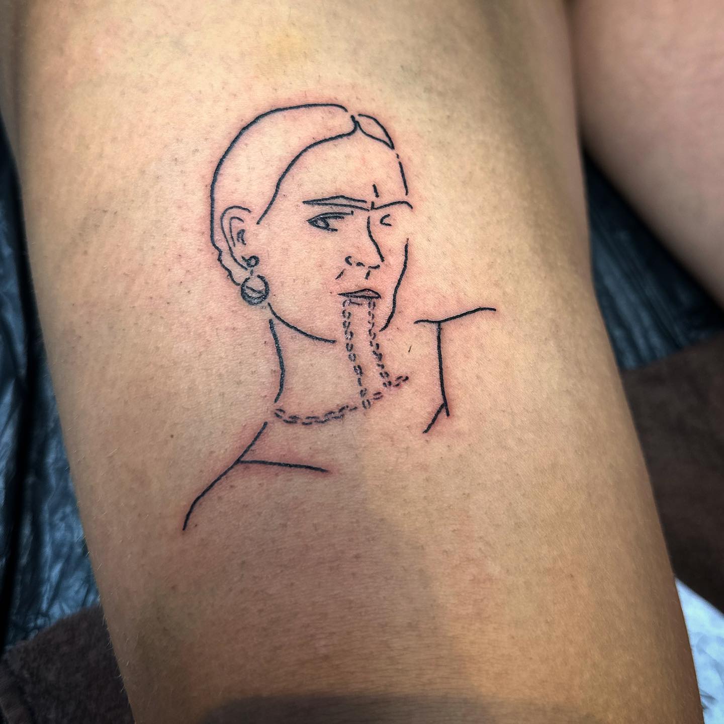 _frida kahlo_
Thank you .
@freywerk 
.
.
#tattoo #tattooideas #tattooinspiration