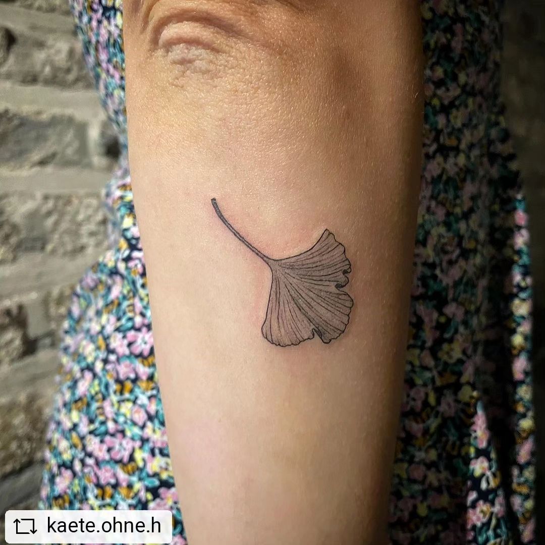 Ginkoblatt von @kaete.ohne.h

Kleines Ginkoblatt 
•
•
•
•
#inked #inkedgirls #in