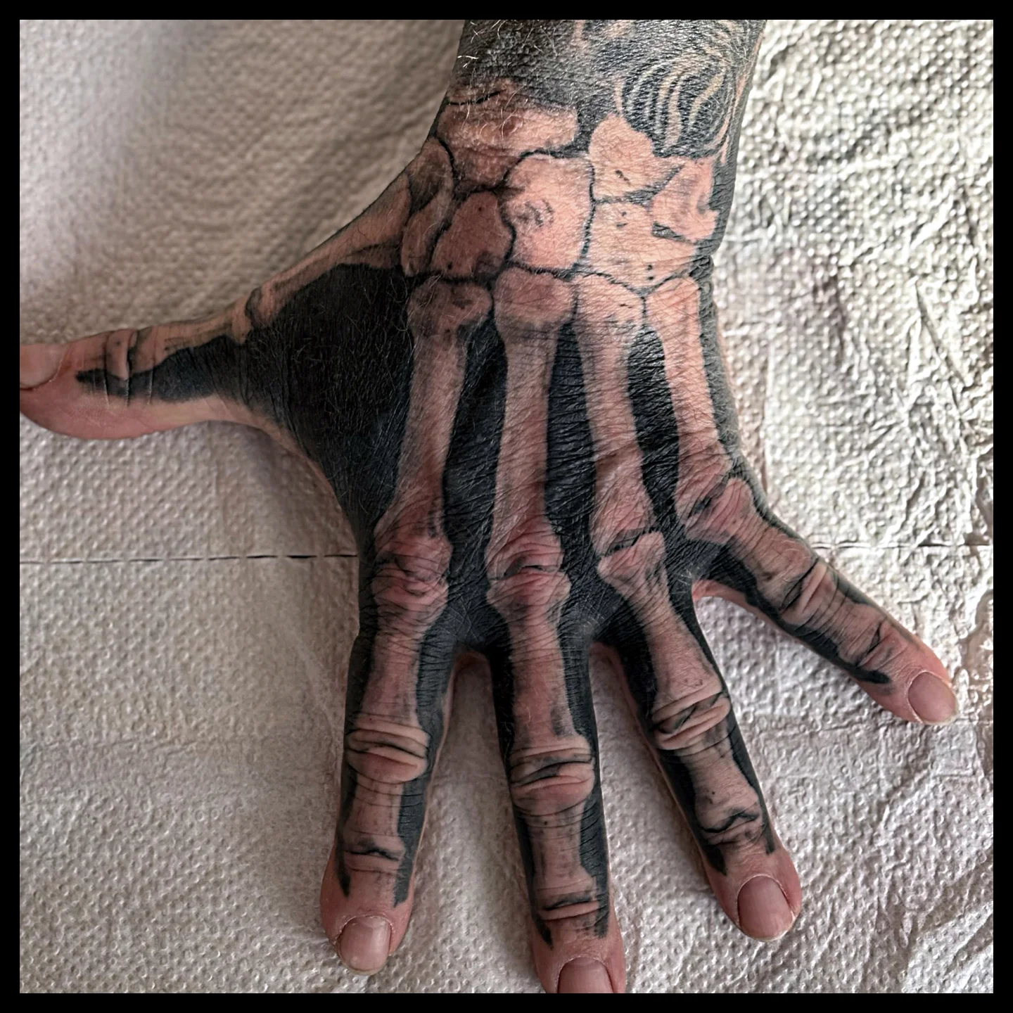 Vollständig abgeheilt. 

#freywerk #freywerktattoo #cologne #colognetattoo #köln