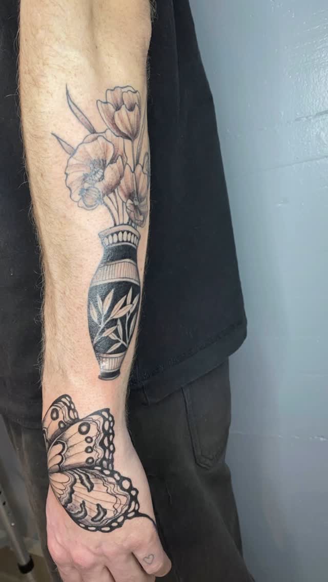 Danke Gero! Sehr happy mit dem Ergebnis :) die kleine freihand Blume kommt viell