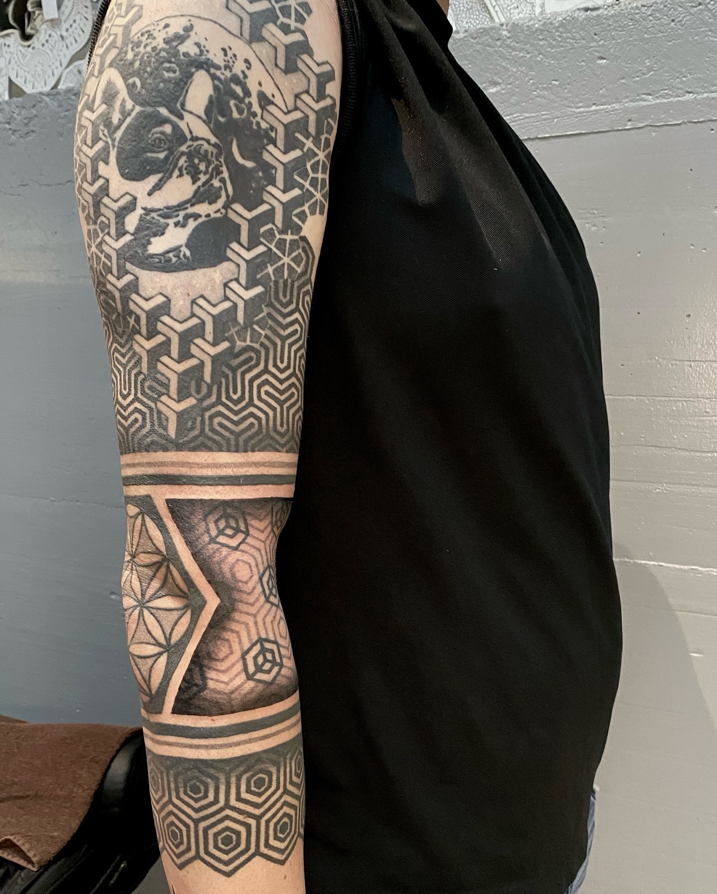 Danke Stefan! Immer wieder sehr gern 
.
.
.
#tattoo #dotworktattoo #patterntatto